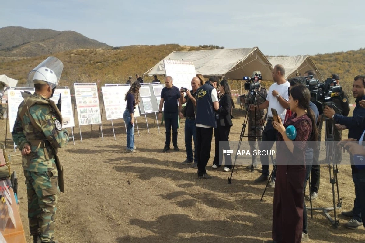Media nümayəndələri Ağdamda FHN tərəfindən icra olunan minatəmizləmə əməliyyatı ilə tanış olublar - FOTO