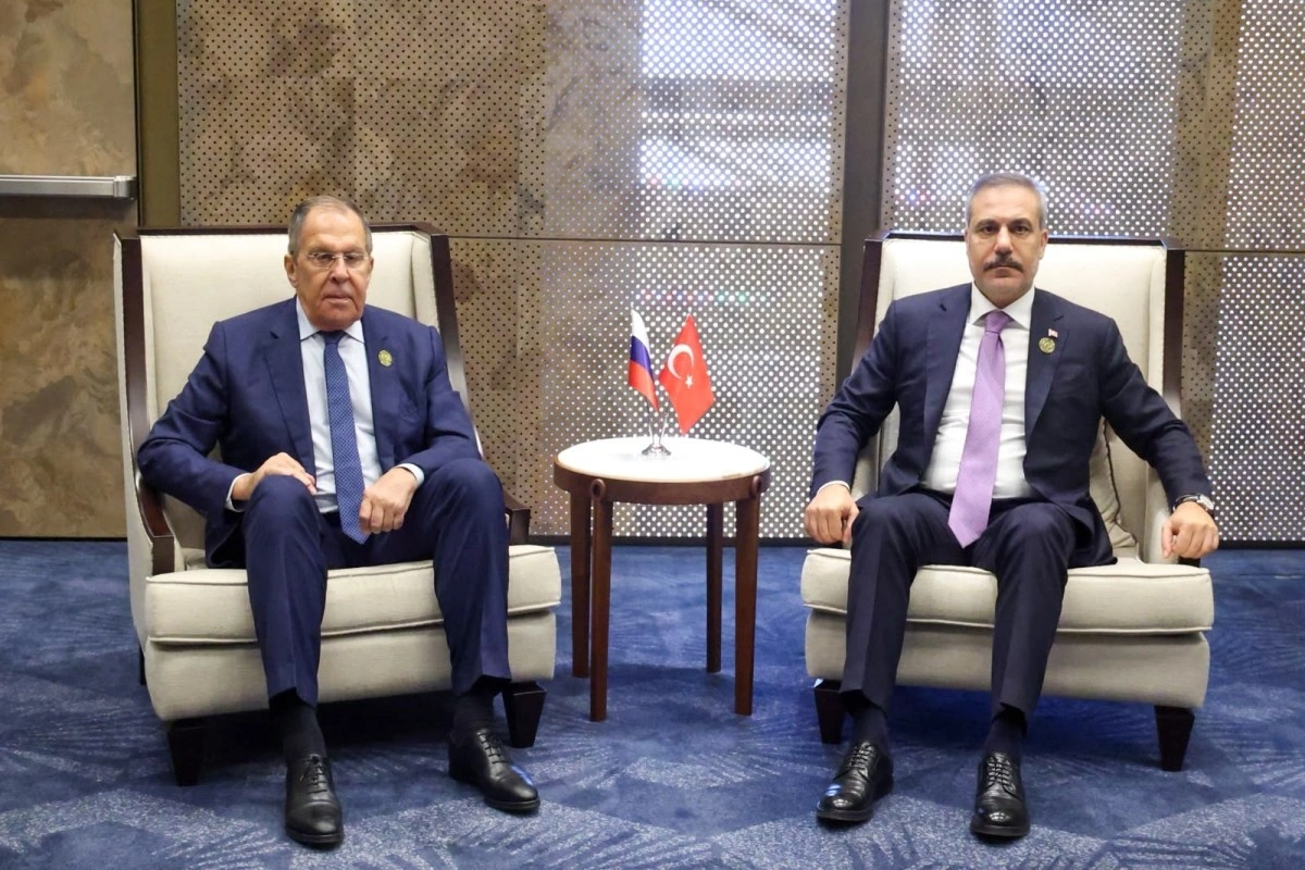 Hakan Fidan və Lavrov Bakıda görüşüb