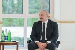 Prezident İlham Əliyev Malayziyanın yeni səfirini qəbul edib
