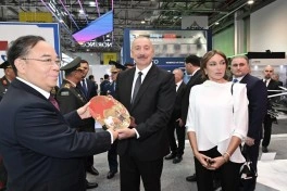 Prezident İlham Əliyev “ADEX 2026” və “Securex Caspian” sərgiləri ilə tanış olub - YENİLƏNİB