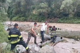 Tovuzda çayda köməksiz vəziyyətdə qalan iki nəfər xilas edilib