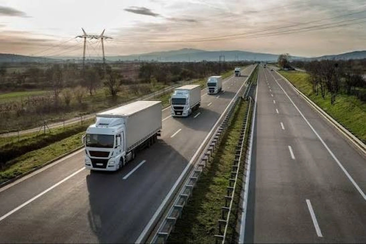 Paşinyan: Azərbaycan sərhədindən Türkiyəyədək magistral yolun beynəlxalq yükdaşımalar üçün açılması üzrə iş aparılır