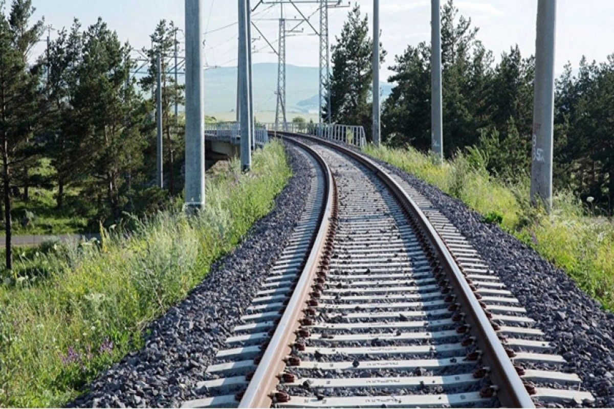 Bakı–Ələt–Böyük Kəsik dəmir yolunun modernləşdirilməsi üçün 260 mln. dollarlıq layihə nəzərdə tutulur