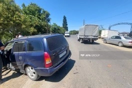 Lənkəranda avtomobil yol kənarında ticarətlə məşğul olan şəxsi vuraraq öldürüb - FOTO