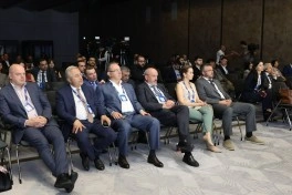 Qeyri-maddi investisiyaların iqtisadi artımda rolu müzakirə olunub