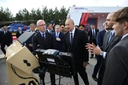 Prezident İlham Əliyev “ADEX 2026” və “Securex Caspian” sərgiləri ilə tanış olub - YENİLƏNİB