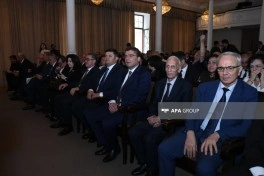 Azərbaycan jurnalistlərinin IX qurultayı keçirilib - FOTO - YENİLƏNİB-1
