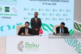 İsDB Toplantıları çərçivəsində genişmiqyaslı sazişlər imzalanıb - FOTO