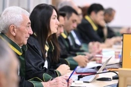 Arayik Harutyunyan və digərlərinin şikayəti üzrə apellyasiya məhkəməsi prokurorların çıxışı ilə davam etdirilib