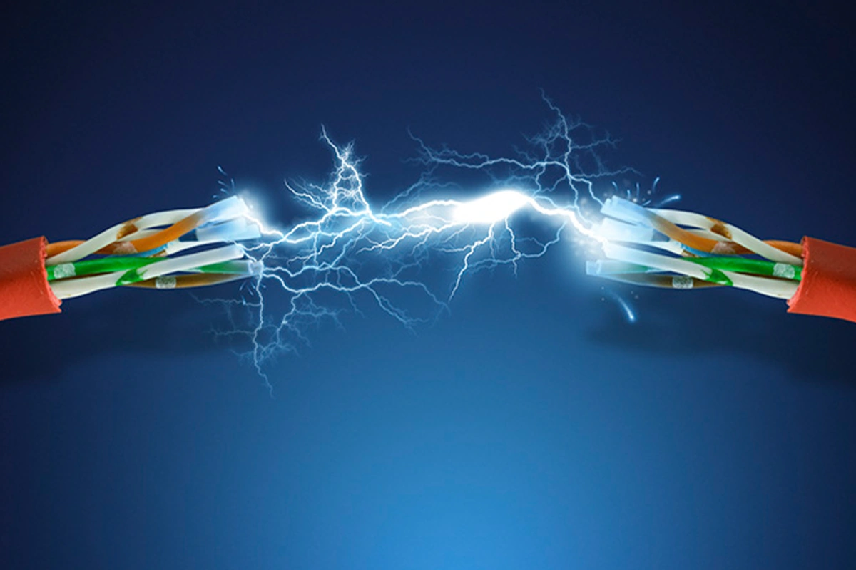 Bakıda iki nəfəri elektrik cərəyanı vuraraq öldürüb
