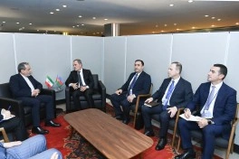 Ceyhun Bayramov Əraqçi ilə regional prosesləri müzakirə edib
