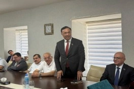 Mətbuat Şurasında Rauf Arifoğlunun  60 illik yubileyi ilə bağlı toplantı keçirilib