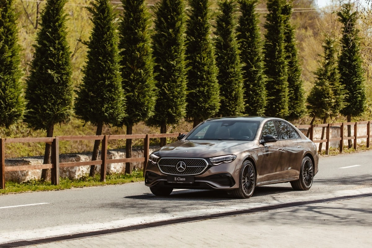 Mercedes-Benz-in üç seçilən modeli üçün xüsusi imkanlar - FOTO