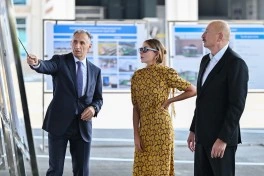 Prezident İlham Əliyev Naxçıvanda elektrik mühərrikli yeni avtobuslara baxıb, dəmir yolu infrastrukturunda aparılan yenidənqurma işləri ilə tanış olub - YENİLƏNİB - VİDEO
