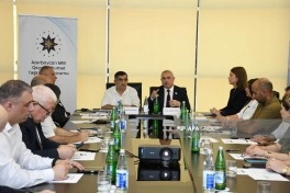 “QHT sektorunda rəqəmsallaşma və innovasiyalar” mövzusunda dəyirmi masa keçirilib - FOTO
