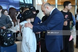 Ukraynadan daha 30 uşaq Azərbaycana gətirilib, reabilitasiya keçənlərin sayı 600-ü ötüb - FOTO