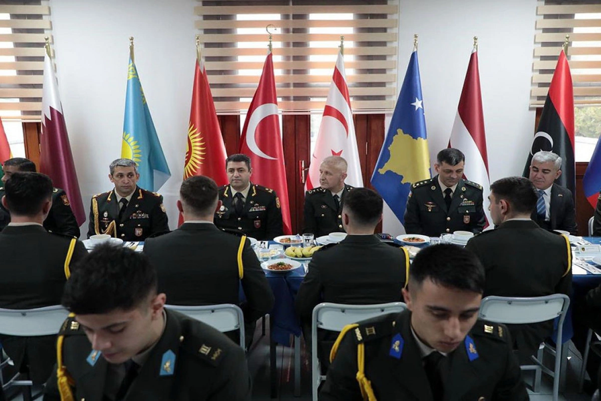 Azərbaycanla Türkiyə arasında hərbi təhsil və kadr hazırlığı müzakirə olunub