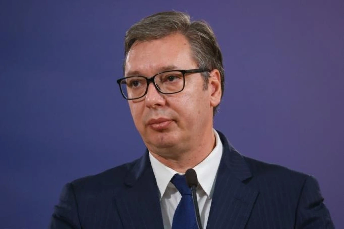 Vuçiç Serbiya prezidenti vəzifəsindən istefa verəcək