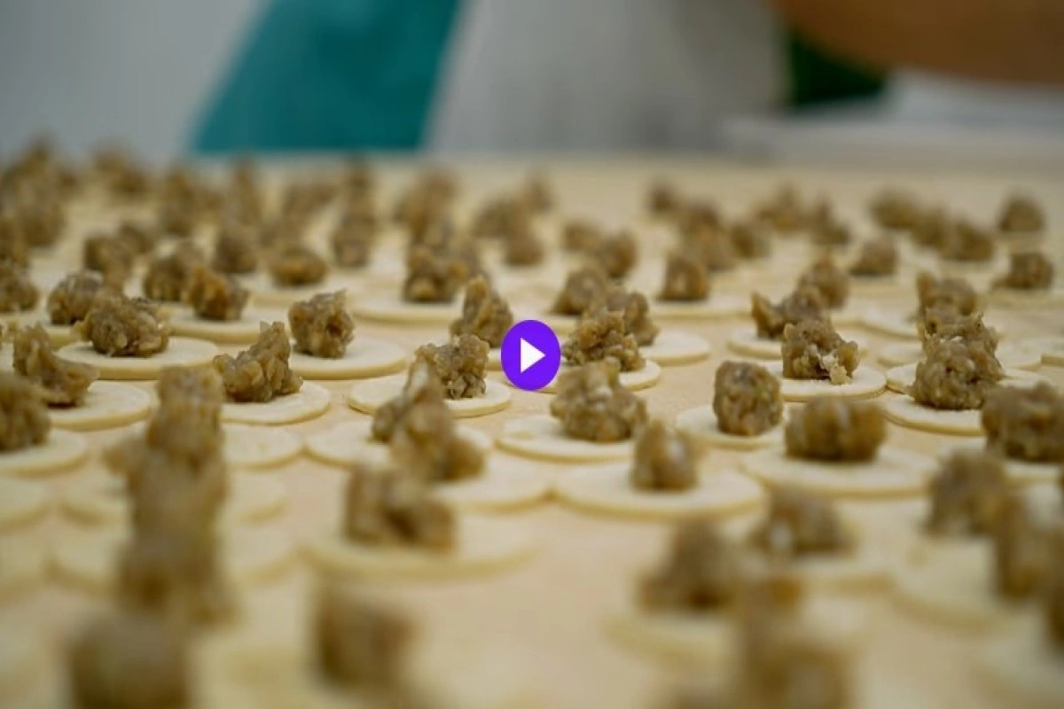 Euronews: İpək Yolundan Avropaya uzanan xəmir yeməklərinin ortaq tarixi  - VİDEO