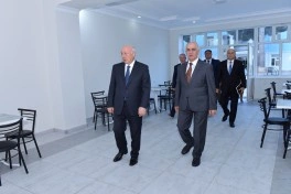 Zakir Fərəcov SDU-nun 3-cü tədris korpusunda aparılan təmir işləri ilə tanış olub