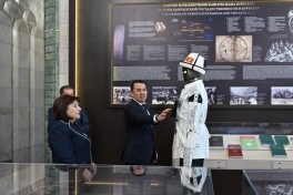 Sahibə Qafarova Qırğızıstan parlamentinin sədri ilə görüşüb - FOTO