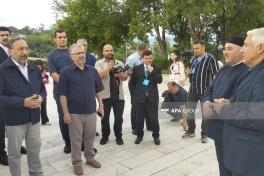 TDT-yə üzv ölkələrin dini qurum rəhbərləri Şuşa ilə tanış olublar - FOTO