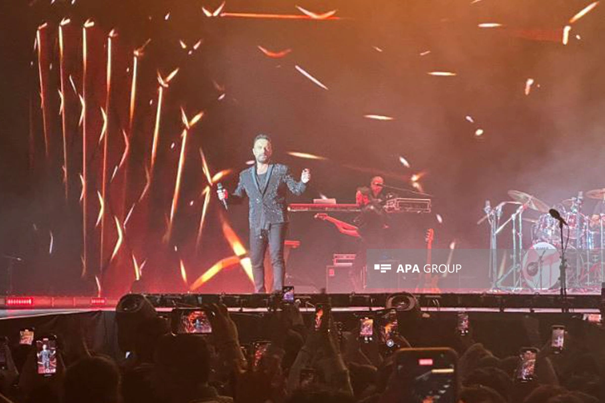 Meqastar Tarkan Bakıda konsert verib - VİDEO - YENİLƏNİB