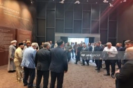 Seyid Yəhya Bakuvi ilə bağlı konfransın iştirakçıları Xocalı Memorial Kompleksini ziyarət ediblər - FOTO