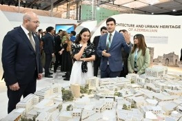 Leyla Əliyeva və Arzu Əliyeva "Urban Expo" sərgisi ilə tanış olublar