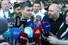 Avropa çempionu olan Azərbaycanın minifutbol yığması Vətənə qayıdıb - FOTO - YENİLƏNİB
