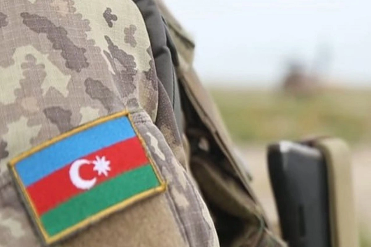 Qanunvericiliyə “hərbi qulluqçuların şəxsi jetonu” anlayışı daxil edilir