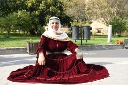 Bakının mərkəzində kəlağayı ilə yürüş keçirilib - FOTO