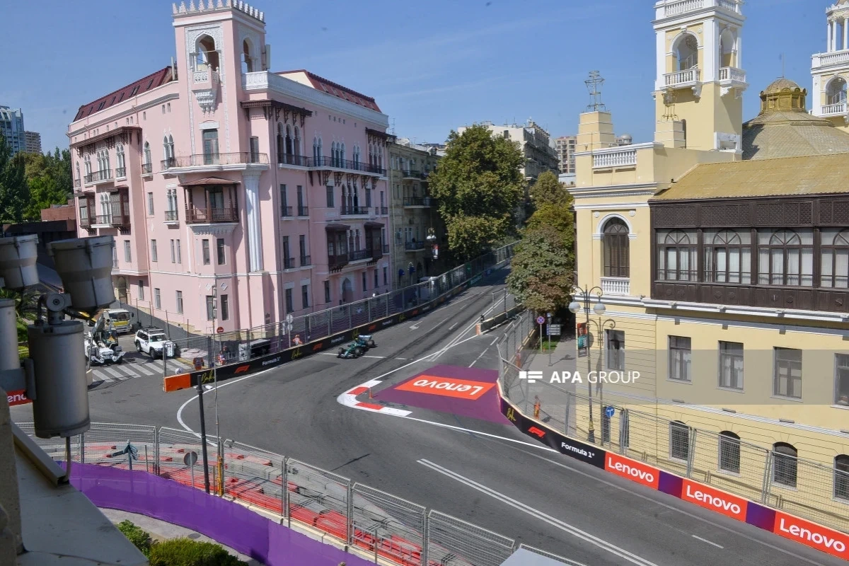 “Formula 1”: Əsas yarış başladı