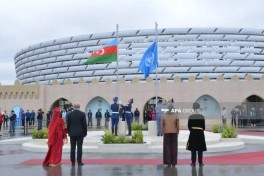 WUF13: BMT-nin və Azərbaycanın bayraqları qaldırılıb - FOTO