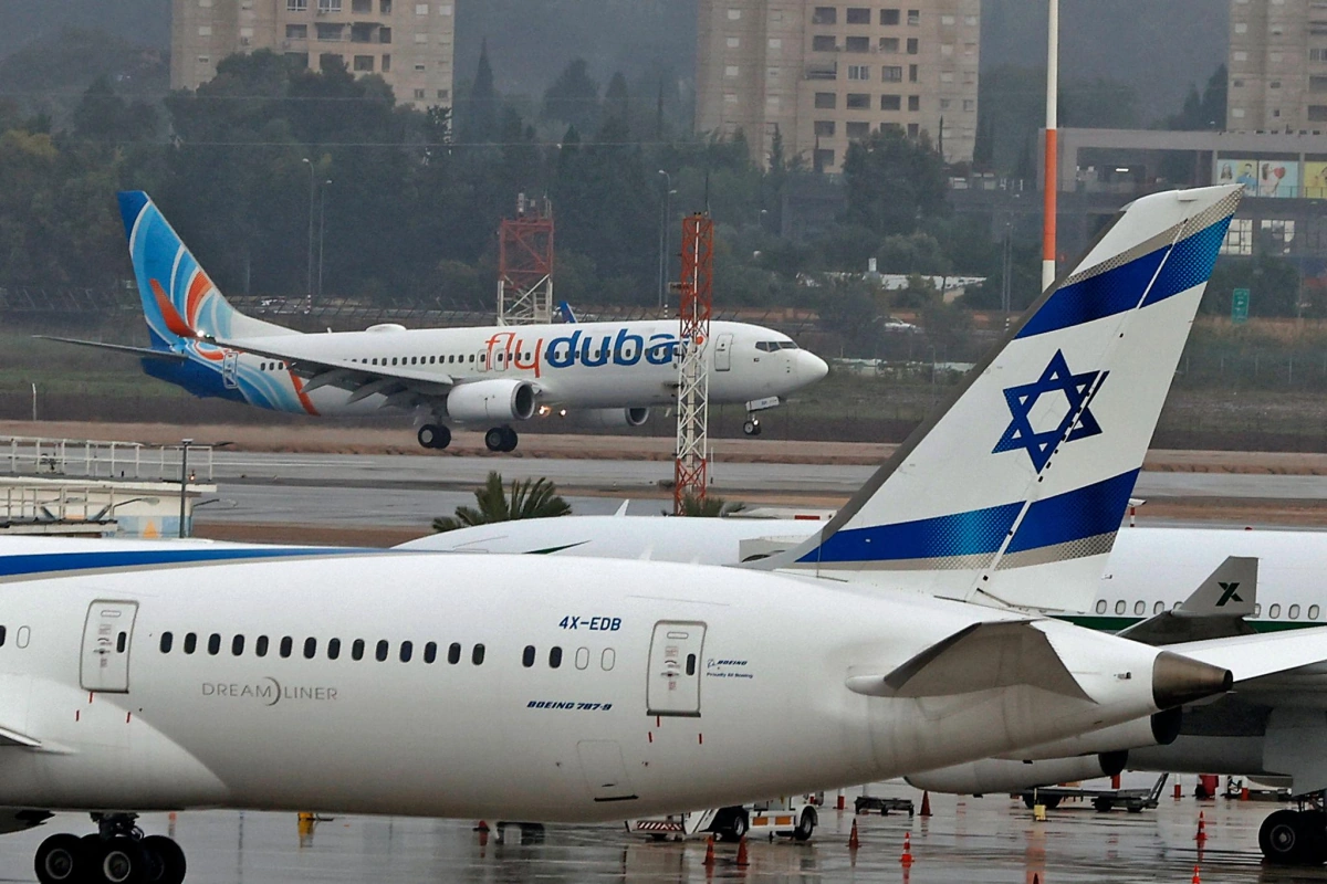 İsrail “Flydubai” təyyarəsindəki insidentin terror cəhdi olub-olmadığını araşdırır