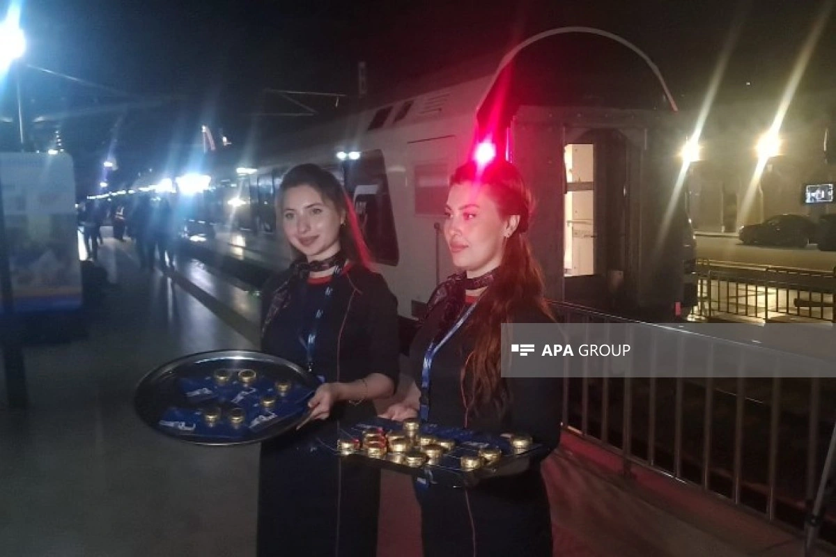 Bakıdan Tbilisiyə ilk sərnişin qatarı bu gün yola düşüb