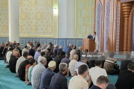 Naxçıvanda Qurban bayramı münasibətilə bayram namazı qılınıb