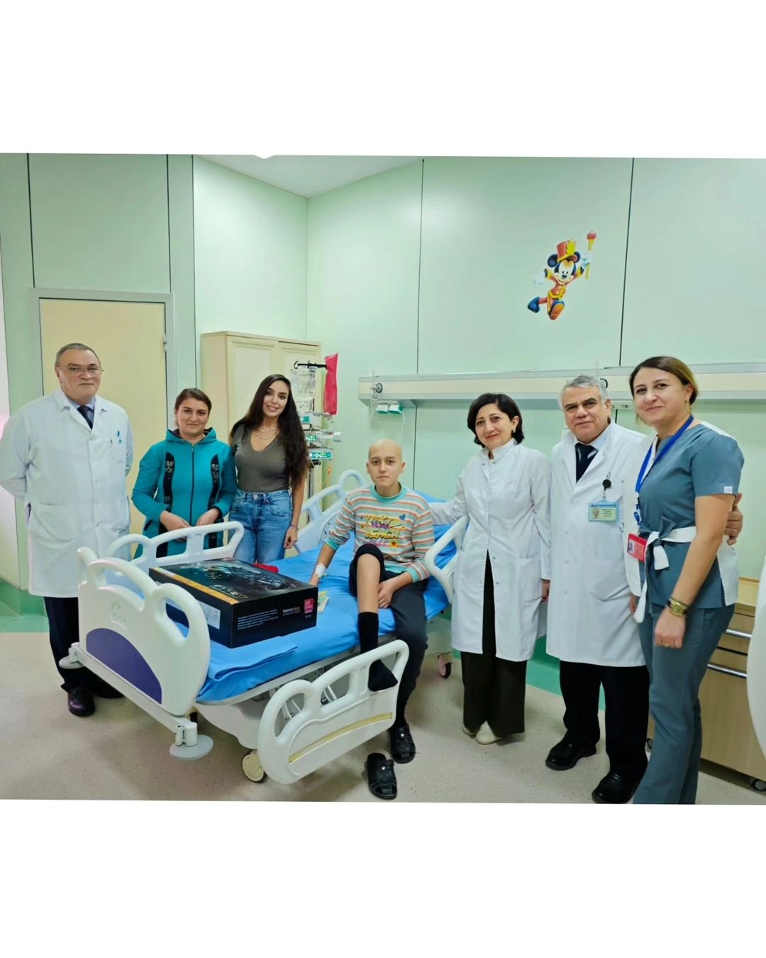 Leyla Əliyeva uşaqları ziyarət etdi  - Fotolar