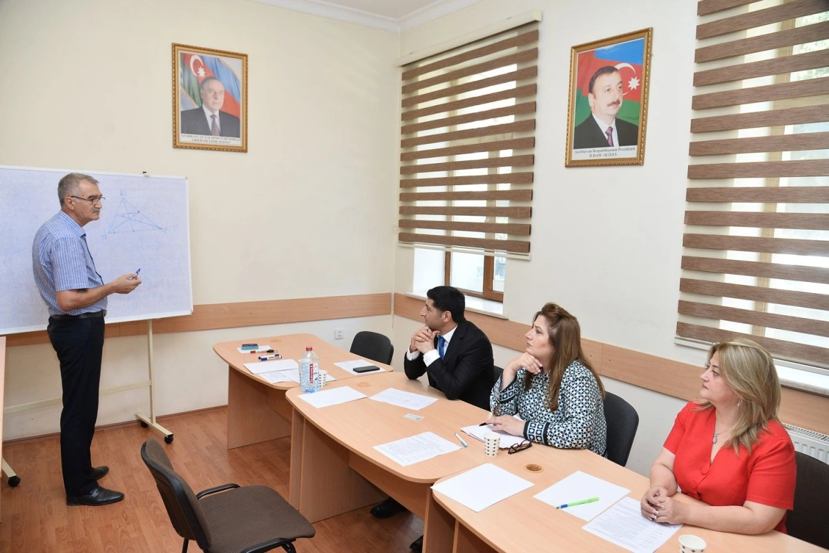 Yeni təmayül tədris modeli üzrə müəllimlərin seçiminə start verilib, 5000-dən çox müraciət var