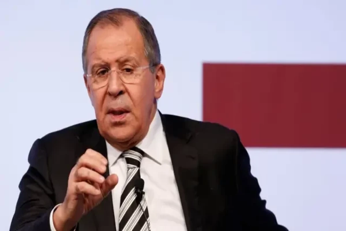 Lavrov: Moskva Türkiyənin S-400-ləri  Rusiyaya dost ölkəyə verməsinə razı ola bilər