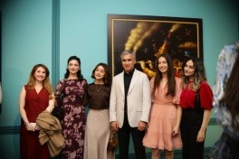Heydər Əliyev Mərkəzində perulu rəssamın fərdi sərgisinin açılışı olub