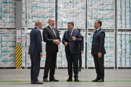 Prezident Qaradağda kağız və gigiyenik məhsulların istehsalı müəssisəsinin açılışında iştirak edib