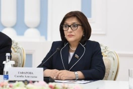 Sahibə Qafarova Qırğızıstan parlamentinin sədri ilə görüşüb - FOTO