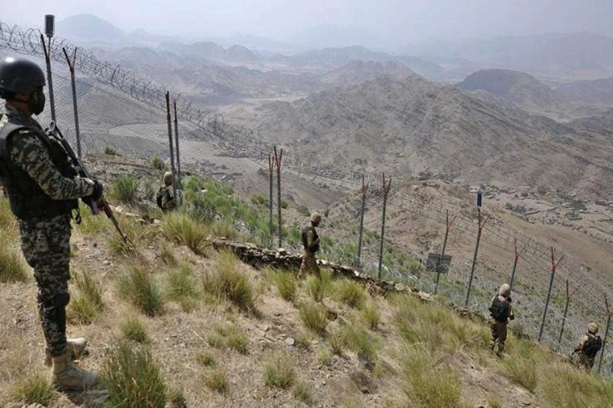 Pakistan Əfqanıstanla sərhəddə 29 silahlını zərərsizləşdirib