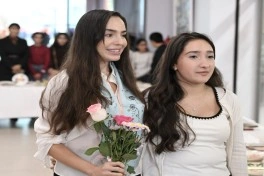 ADA Məktəbində xeyriyyə məqsədli ənənəvi Payız festivalı – “Məhsul bayramı” təşkil edilib