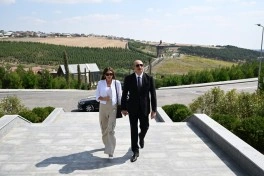 Prezident İlham Əliyev Şamaxıda “Nəsimi Bağları” kompleksi ilə tanış olub - YENİLƏNİB - FOTO