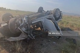 Kəngərlidə minik avtomobili aşıb, yeniyetmə ölüb, xəsarət alanlar var - FOTO