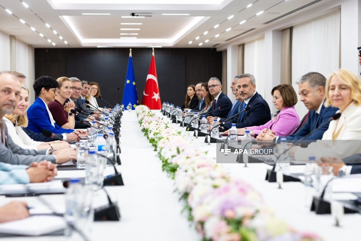 Türkiyə və Aİ arasında münasibətlərin hazırkı vəziyyəti və gələcək perspektivləri müzakirə olunub - FOTO - YENİLƏNİB