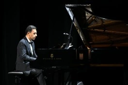 Montrödə Azərbaycanın incəsənət nümayəndələrinin iştirakı ilə qala konsert keçirilib - FOTO