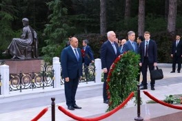 Rusiya Baş prokuroru Azərbaycan Prokurorluğunun yubiley medalı ilə təltif edilib - YENİLƏNİB